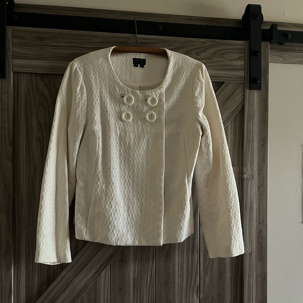 Nicole Miller Elegant White Buttoned Women's Jacket
